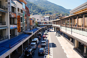 湯本駅前お土産銀座