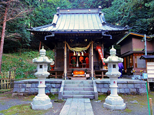 白山神社