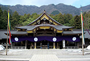 彌彦神社(弥彦村)